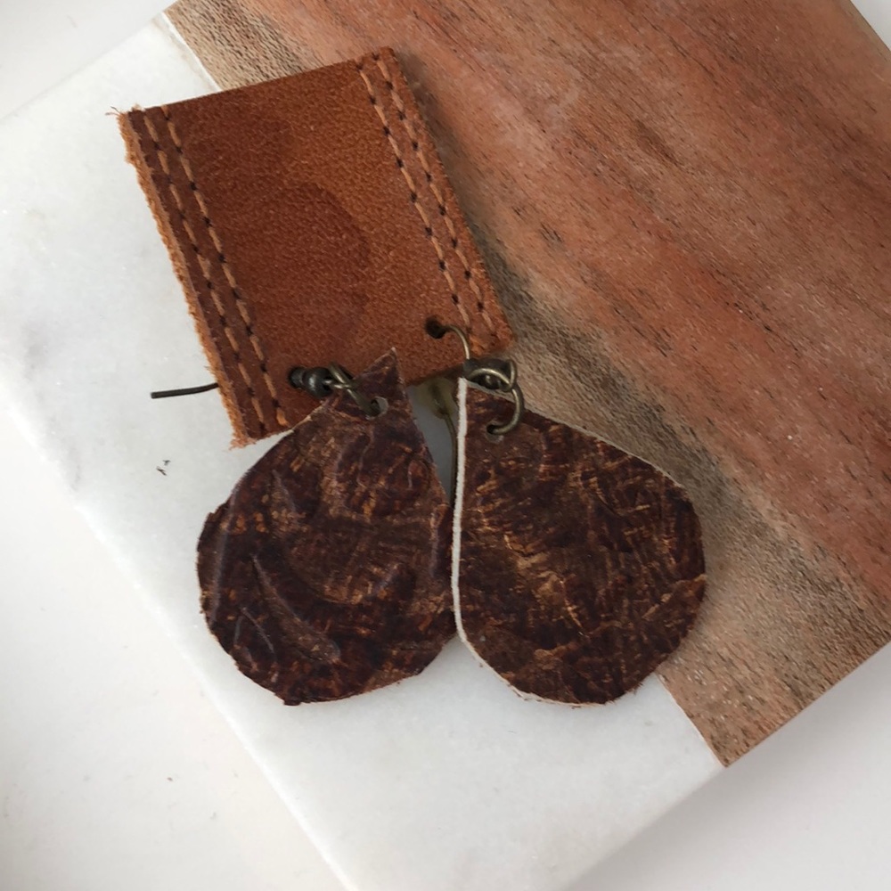 Handmade leather drop earrings - NWOT